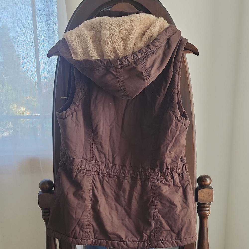 YMI Brown Hooded Sherpa Lined Utility Vest Cozy Fall Layer - Picture 9 of 9